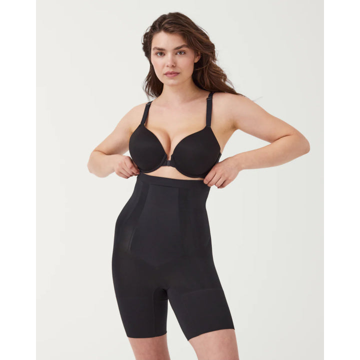 SPANXsculpt™ OnCore High-Waisted Mid-Thigh Short