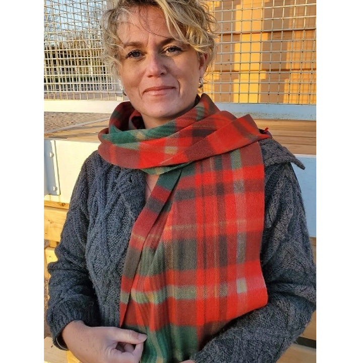 Patrick King Woollen Company - Écharpe en tartan d'agneau