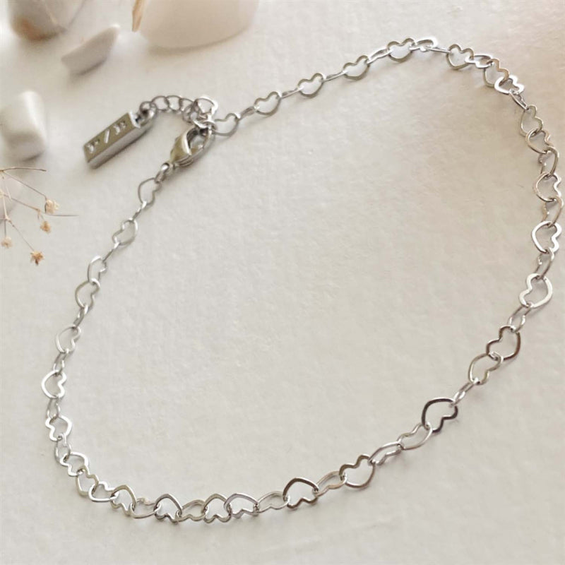 Pika & Bear Collier chaîne petits cœurs « Love Bites »