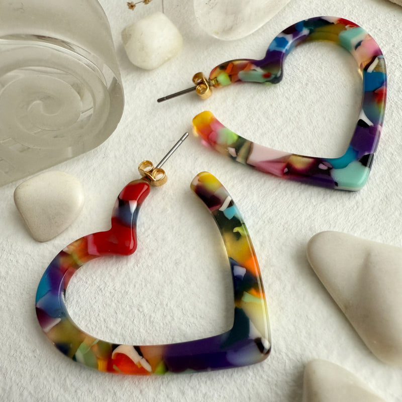 Boucles d'oreilles créoles cœur en acétate Pika & Bear "Wilson"