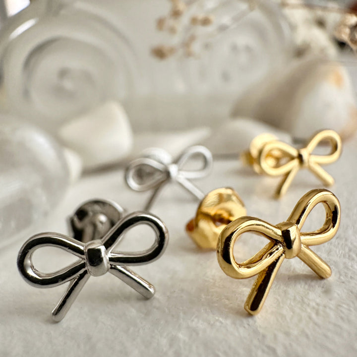 Pika & Bear boucles d'oreilles clous « Zooey » avec nœud
