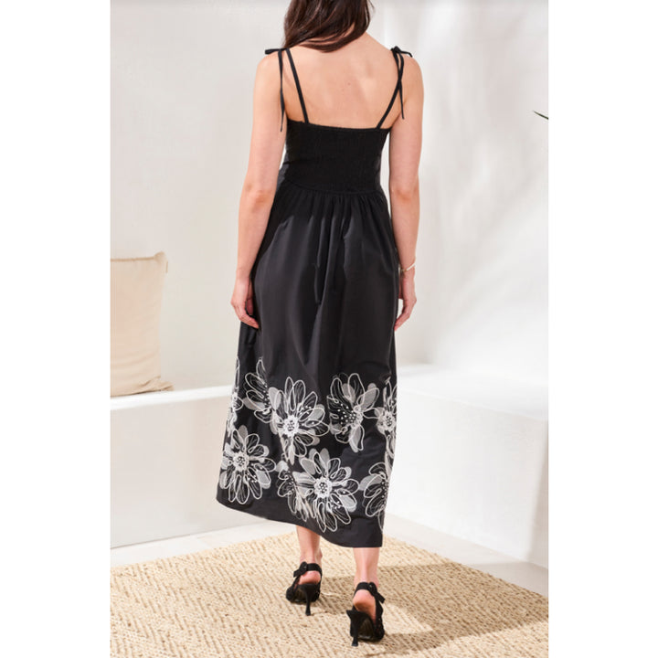 Robe sans manches tribale brodée