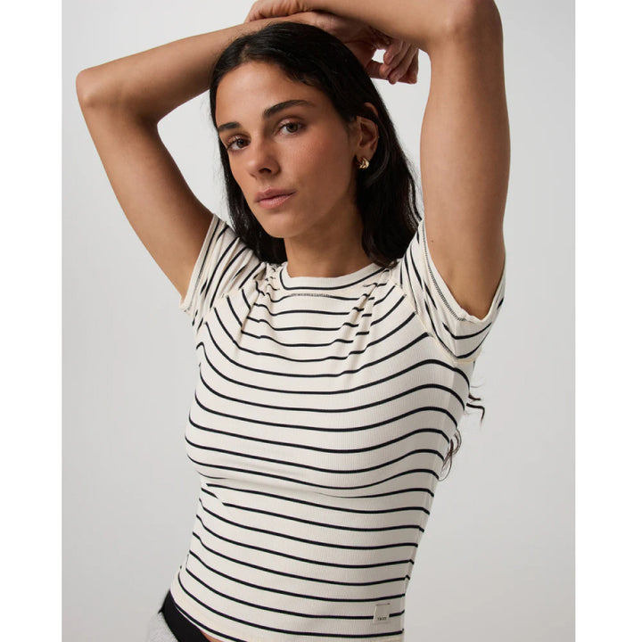 Vuori Women's Pose Fitted Tee