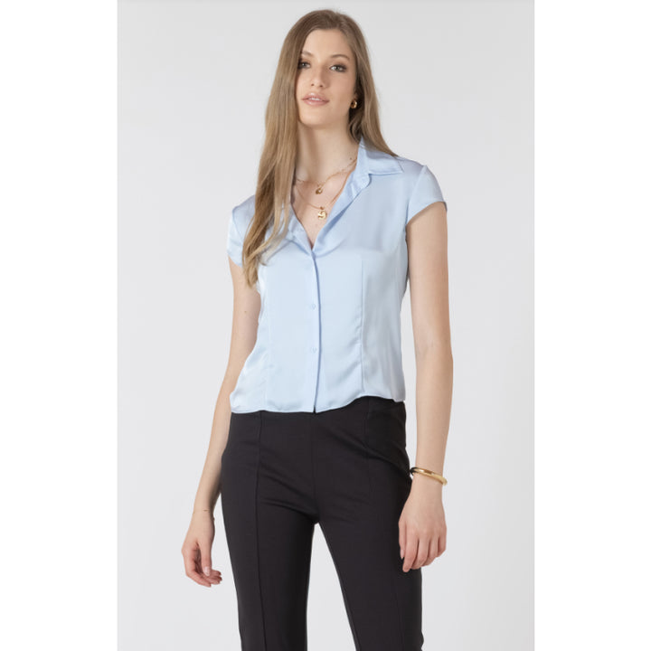 Chemisier texturé en tissu quadrillé avec patte de boutonnage sur le devant
