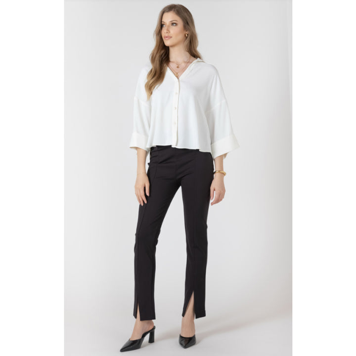 Chemisier boutonné avec revers en galon noir
