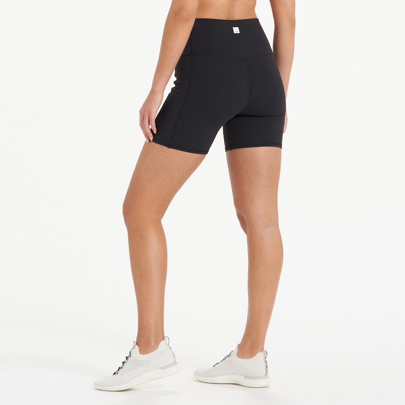 Vuori Studio Pocket Short